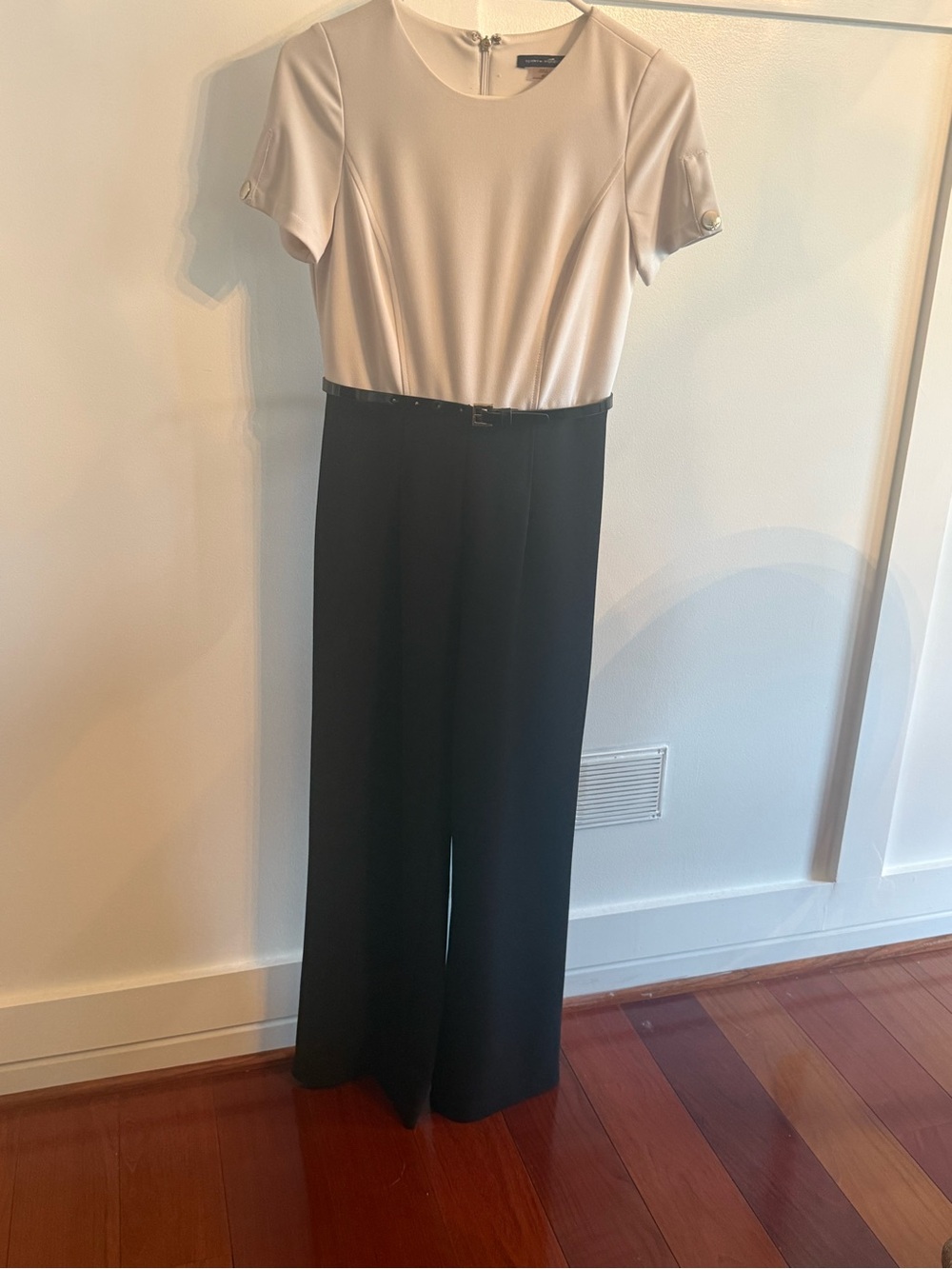 Tommy Hilfiger Two-Tone Short Sleeve Wide-Leg Jumpsuit - Black & Cream 4P